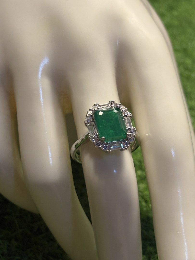 Emerald jade ring (Category: Rings) located in Davao. Submitted by emmanuelchuamellorin23 (Listing ID 1468669502, Image 3). Description: 💚emerald jade ring gemstone Size7.5 adjustable Markings pt950 Uv reactive Rodium/ Platinum over copper based metal Tarnish resistant with extra care Message me directly📩.