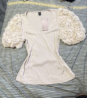 (Category: ) located in . Submitted by coolflower-e6627b (Listing ID 1468521095, Image 1). Description: .