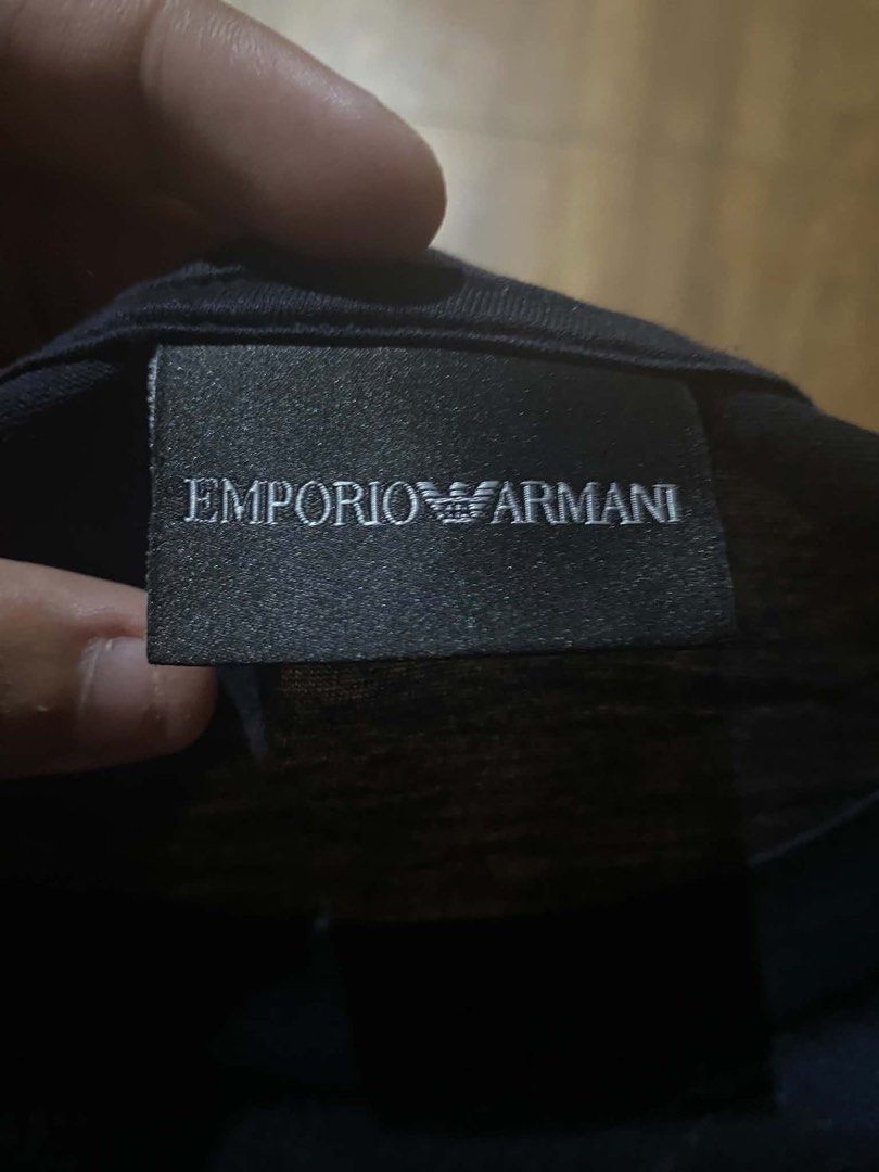 Emperio Armani Exchange (Category: Tshirts & Polo Shirts ) located in Davao. Submitted by regaladogo84 (Listing ID 1468688435, Image 3). Description: 21.28 Flawless Authentic/legit with scannable qrcode certilogo Color rate: 9.5/10 Bnew condition.