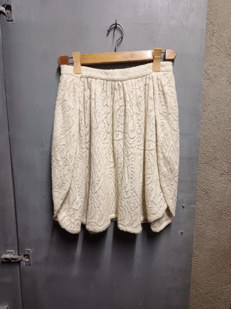 EMPORIO ARMANI (Category: Skirts) located in Dasmarinas. Submitted by jessputrages (Listing ID 1468667677, Image 1). Description: For sale Emporio Armani Excellent condition No issue 800 plus shipping fee Pm for more details.