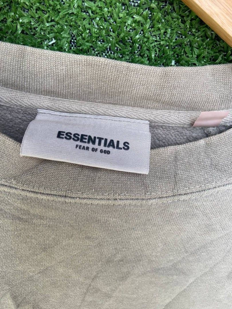 essentials (Category: Coats, Jackets and Outerwear) located in Cavite. Submitted by preloved_archives. (Listing ID 1468569851, Image 3). Description: .