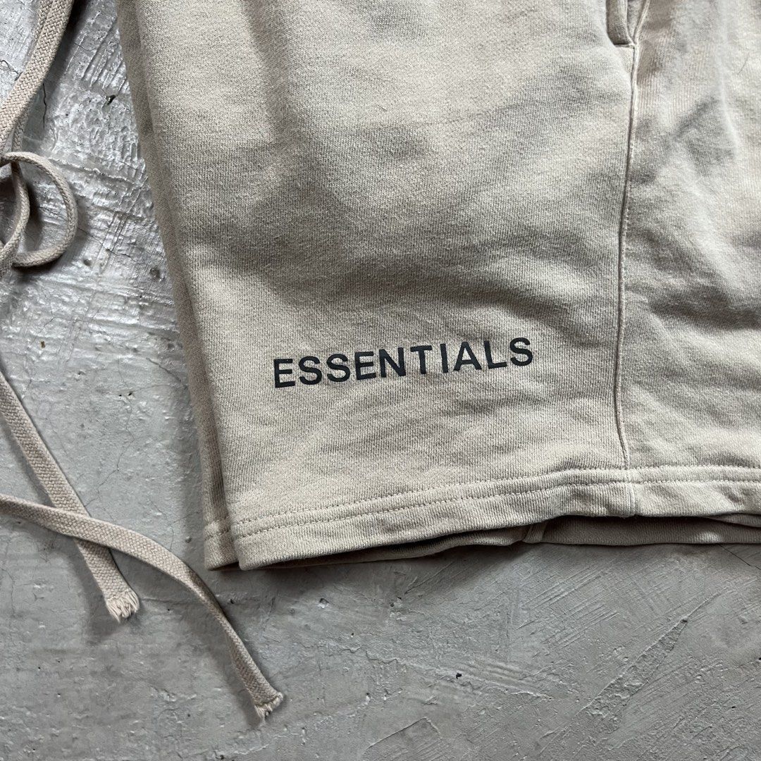 Essentials fear of god (Category: Shorts) located in Tandag. Submitted by archive.dept (Listing ID 1468609634, Image 3). Description: .