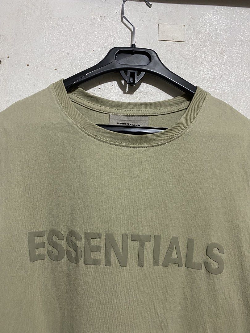 ESSENTIALS FEAR OF GOD SCRIPT SHIRT (Category: Tshirts & Polo Shirts ) located in Manila. Submitted by brndn.rgld (Listing ID 1468656467, Image 2). Description: 19 Width 28 Length Like new condition No issue Dm ur sure offer only.