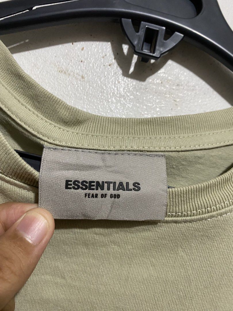 ESSENTIALS FEAR OF GOD SCRIPT SHIRT (Category: Tshirts & Polo Shirts ) located in Manila. Submitted by brndn.rgld (Listing ID 1468656467, Image 3). Description: 19 Width 28 Length Like new condition No issue Dm ur sure offer only.