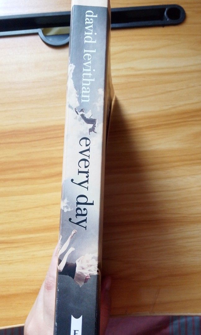 Every day (Category: Storybooks) located in San Carlos City. Submitted by wisetree062000 (Listing ID 1468539406, Image 3). Description: Authentic book bought from NBS. Please note that this is pre-loved, so there are signs of use/ wear and tear. Feel free to message me for more pictures or inquiries! 😊 ​Mode of payment: Bank Transfer (Maribank, Gotyme, Gcash) Shipping fee to be shouldered by the buyer. (J&T / LBC) 📍San Carlos City, Negros Occid