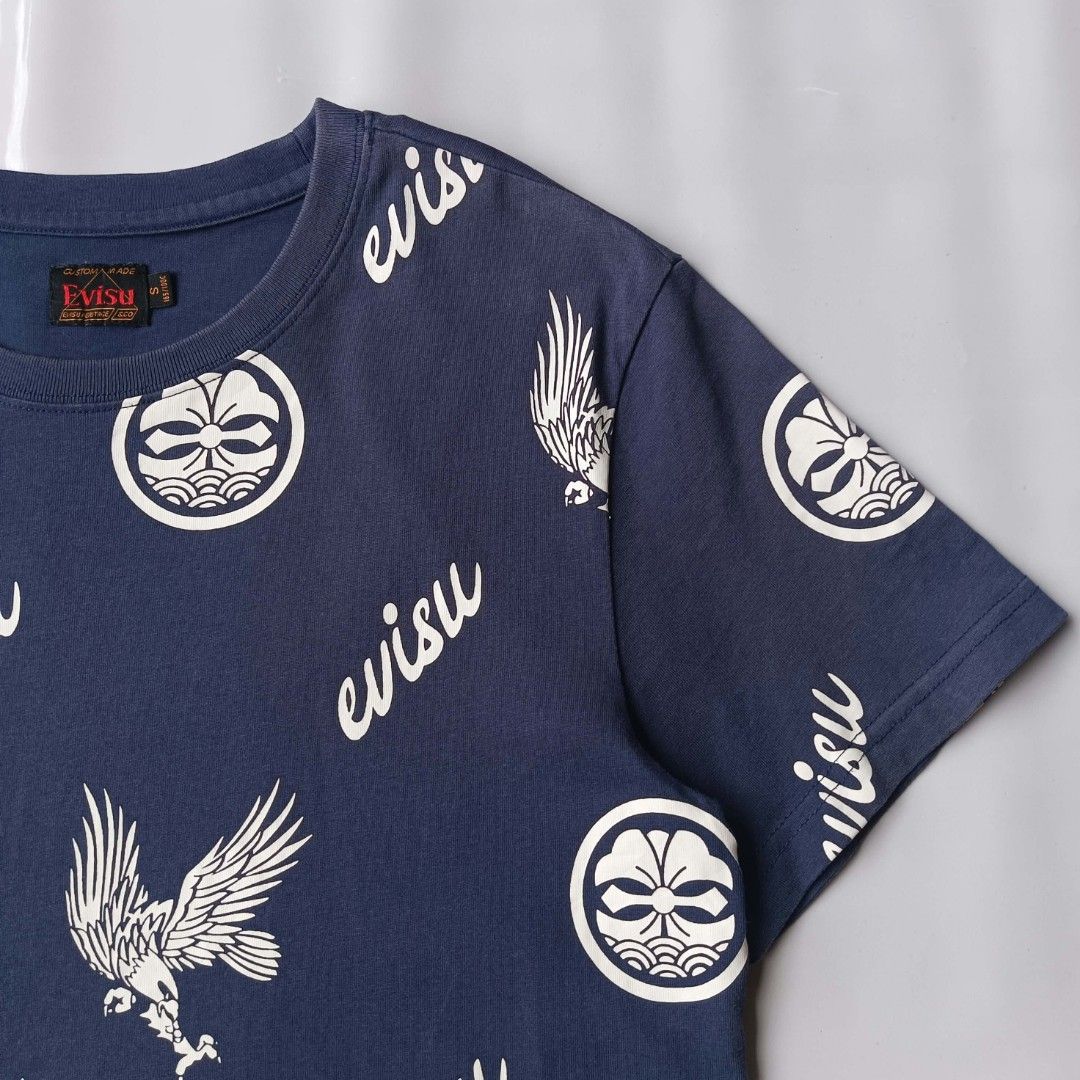 Evisu AOP Daicock (Category: Tshirts & Polo Shirts ) located in San Luis. Submitted by 3fted.au (Listing ID 1468639191, Image 3). Description: Evisu AOP Daicock Good Condition 9/10 Color Rate minimal sunfade sa hem(di masyado halata) best fit M Length: 26 Width: 19.5 🏷️350.