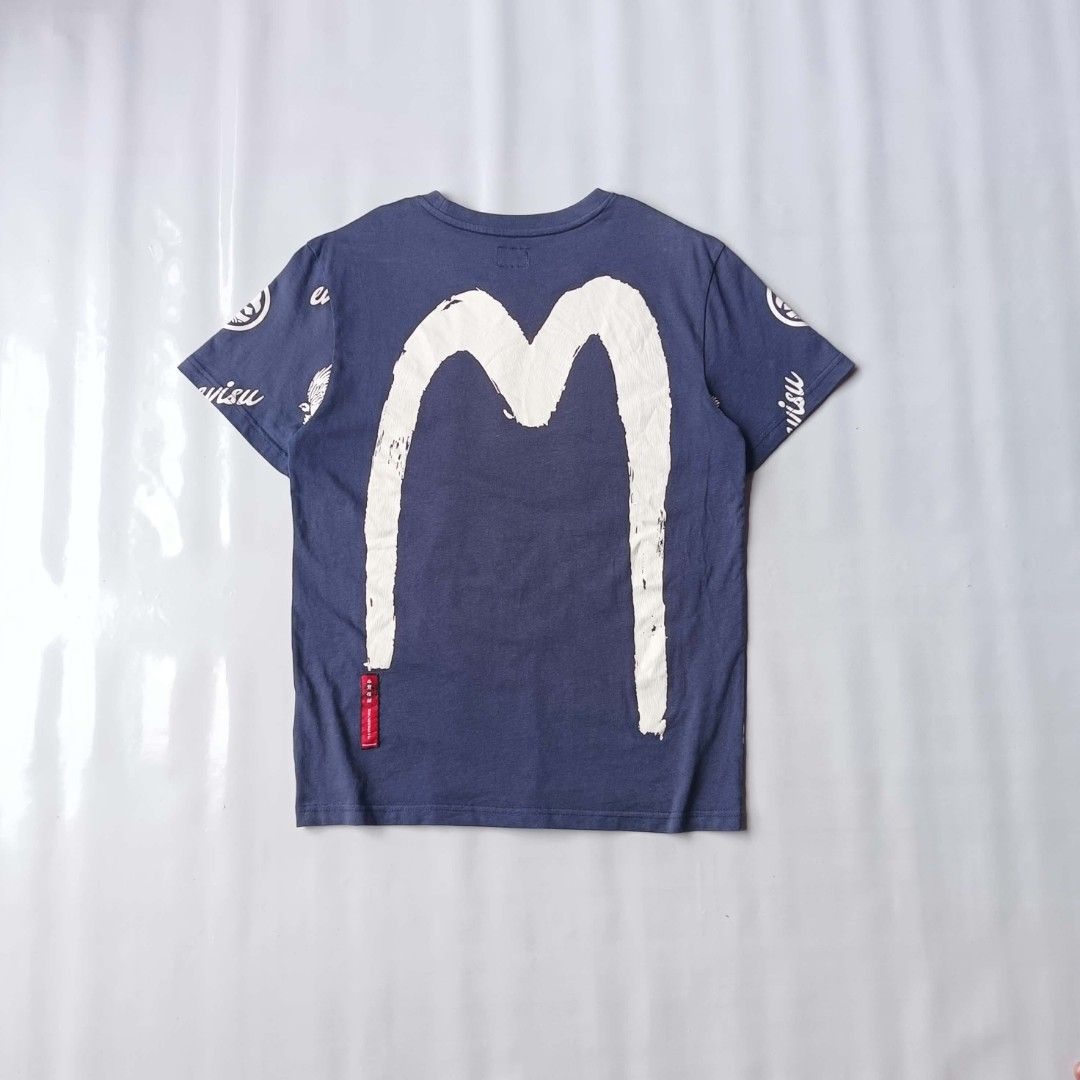 Evisu AOP Daicock (Category: Tshirts & Polo Shirts ) located in San Luis. Submitted by 3fted.au (Listing ID 1468639191, Image 2). Description: Evisu AOP Daicock Good Condition 9/10 Color Rate minimal sunfade sa hem(di masyado halata) best fit M Length: 26 Width: 19.5 🏷️350.