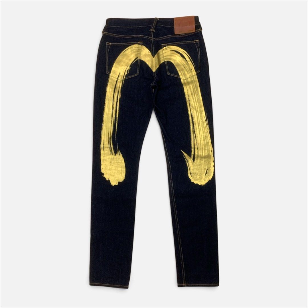 EVISU HANDBRUSHED DAICOCK PANTS (Category: Luxury Accessories) located in Manila. Submitted by scarlett_hope (Listing ID 1468588401, Image 2). Description: SIZE: 30 (ACTUAL) LENGTH: 42 AS NEW.