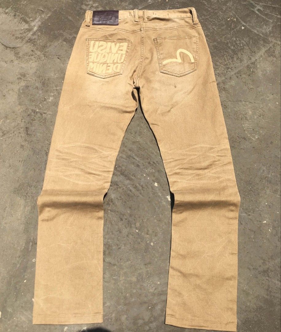 Evisu Jeans slim straight (Category: Jeans) located in Cagayan de Oro. Submitted by zzgnep (Listing ID 1468559922, Image 1). Description: Evisu Slim Straight Jean's Waist: 28 Length: 41 Good condition No Issue Complete Tags.