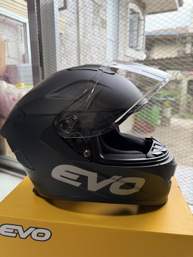 Evo GT-Pro Matte Black Full Face Helmet Size L (Category: Bicycles) located in Quezon City. Submitted by declutter2022_ (Listing ID 1468584431, Image 1). Description: - Model: Evo GT-Pro Full Face Helmet - Color: Matte Black - Size: Large - Safety: ECE R22.06 certified with Final QC passed sticker - Visor: Clear, flips up smoothly - Condition: Clean interior padding, secure chin strap buckle - Inclusions: Original yellow box, sticker, dust bag - 
