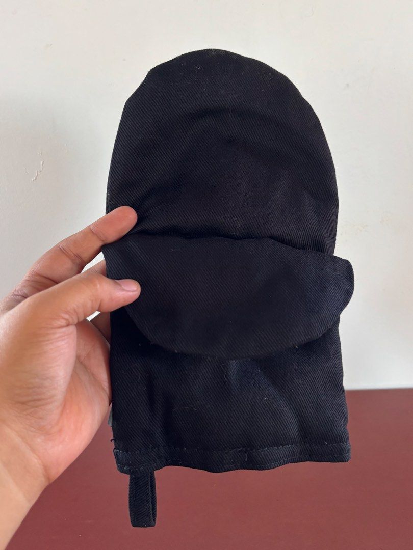 Fabric Oven Mitt/Pot Holder (Category: Other Kitchen Appliances) located in Cavite. Submitted by nanangonlineshop (Listing ID 1468566732, Image 2). Description: 📌 Fabric Oven Mitt/Pot Holder 🏷️ P25 ⚠️ POLICY: ❌ NO COD ✅ AS IS, WHERE IS ✅ FIRST PAY BASIS ✅ MINE NOW, PAY NOW ✅ 3-DAYS HOLD ONLY. UNPAID RESERVATIONS ARE VOIDED. 📍 Location: Cavite 👉 WE SHIP NATIONWIDE (LUZON, VISAYAS & MINDANAO) ✅ MOP: Bank Transfer (BPI) & GCash ✅ Shipping Courie