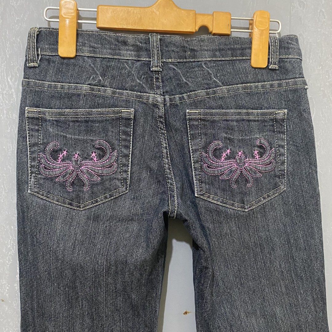 Faded Black Low Rise Jeans (Category: Jeans) located in Quezon City. Submitted by lovelylittlepreloves (Listing ID 1468696858, Image 2). Description: .
