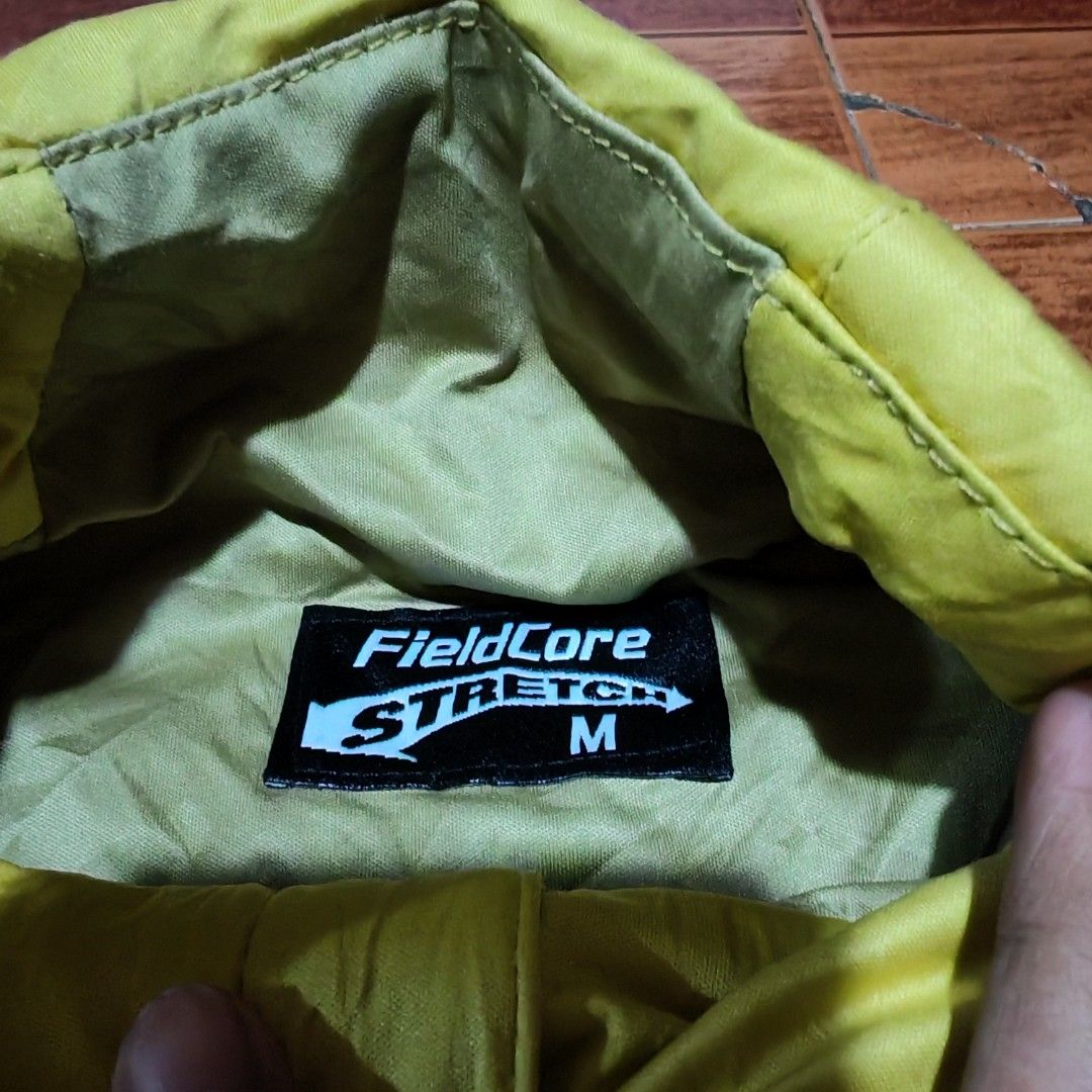 FieldCore puffer Yellow Jacket Size M unisex (Category: Coats, Jackets and Outerwear) located in Caloocan City. Submitted by calmfish.aae475 (Listing ID 1468666677, Image 3). Description: Outdoor Hiking Windbreaker, Gorpcore Insulated Light Puffer, Lime Green 24×19 Size M PM lng po. .
