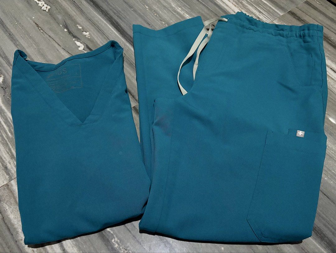 Figs scrubsuit 3 set for take all (Category: Others Tops) located in Naga. Submitted by closet_redux (Listing ID 1468578042, Image 2). Description: Figs scrubsuit All in small size Top casma Pants yola ( altered kasya sa 5 flat height) Green pants altered to waist line ( green pants only) .