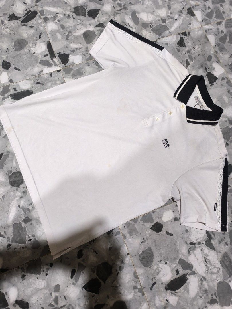 Fila Golf Polo (Category: Activewear) located in Davao. Submitted by gabriieeel (Listing ID 1468594260, Image 1). Description: authentic white polo golf relax fit on xl no issue.