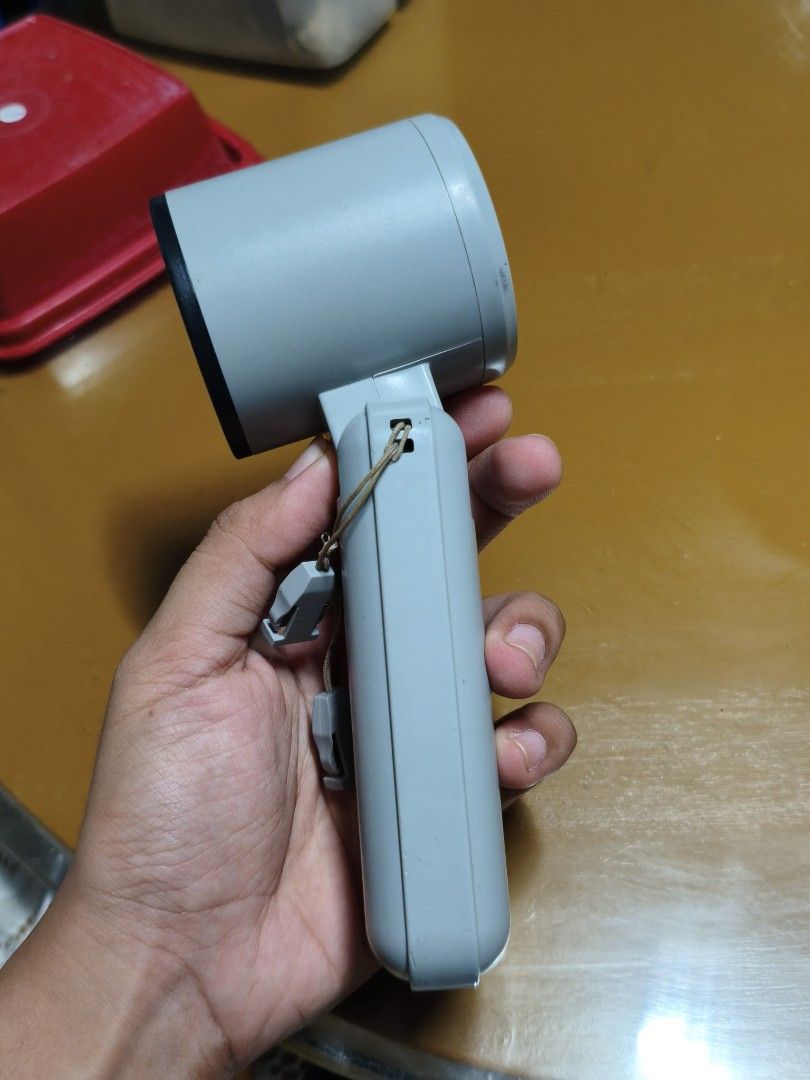 FIREFLY portable fan (Category: Fans) located in Tuguegarao City. Submitted by decluttwith_hs (Listing ID 1468624592, Image 3). Description: .