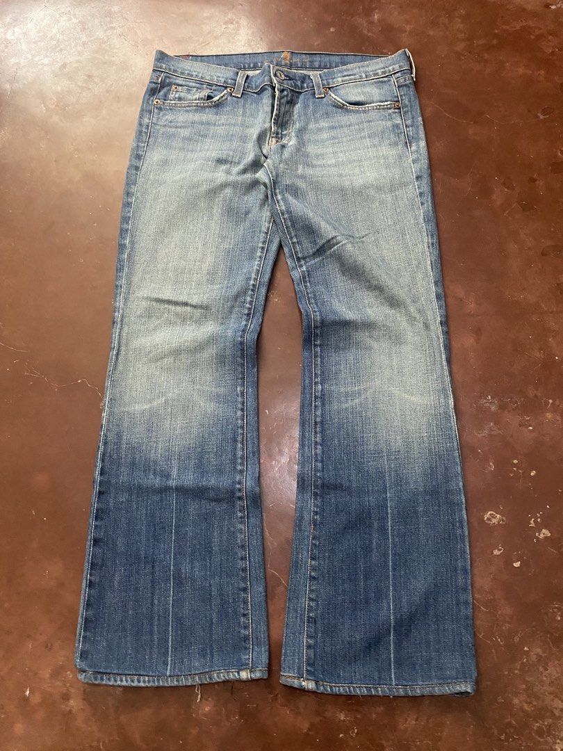 For All HumanKind Light~Wash Bootcut (Category: Jeans) located in Malita. Submitted by ronnyboi (Listing ID 1468642509, Image 3). Description: W:34 L:37 T:11 H:9 Mine:700.