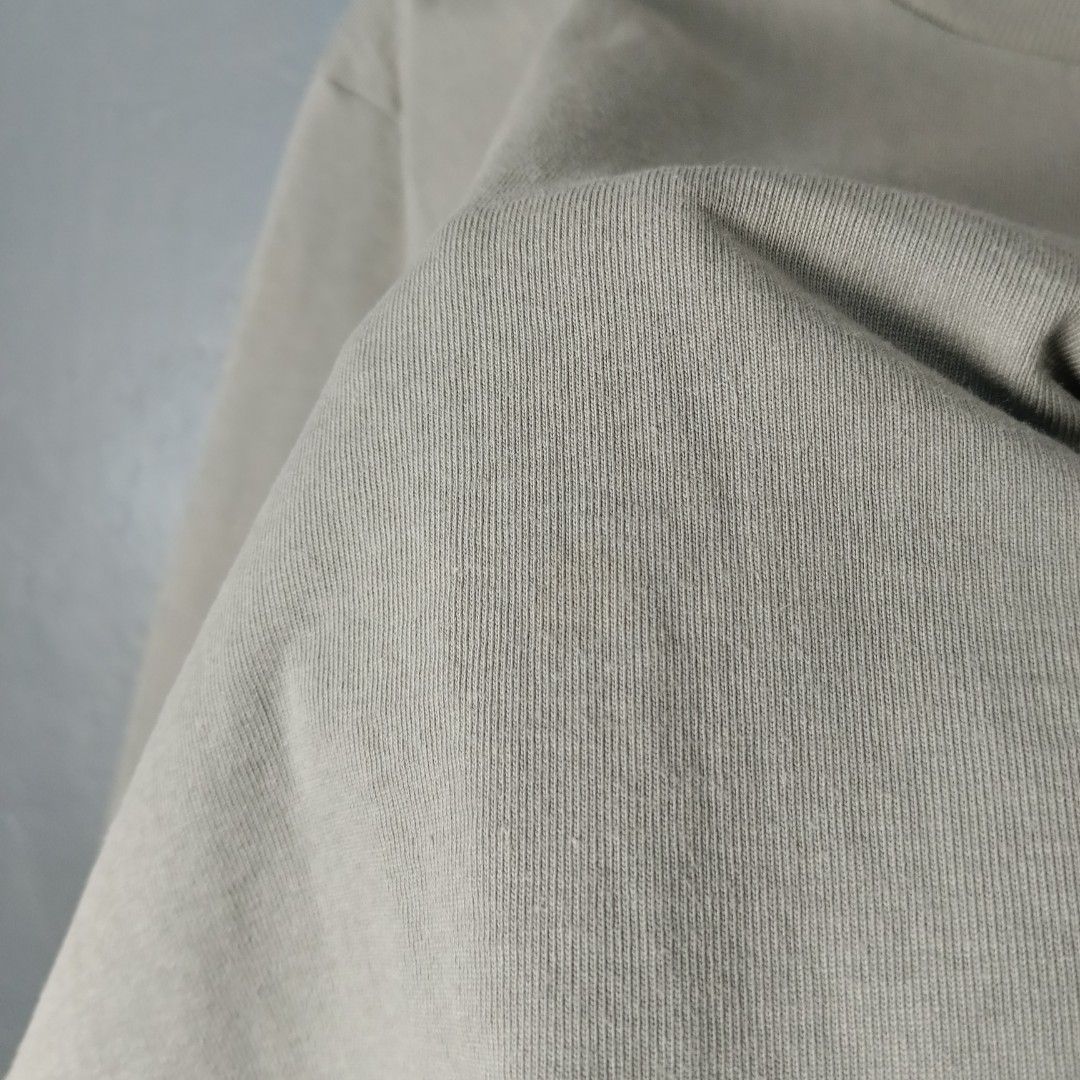 For Men - Jackman - Dotsume Ribbed (Category: Tshirts & Polo Shirts ) located in Bacolod City. Submitted by drop.ph (Listing ID 1468594633, Image 3). Description: Jackman - Dotsume Ribbed Authentic *Made in Japan *Size L - 23x29 *Excellent cloth *Small stain *Price: 1,000php *Add SF if outside Bacolod City .