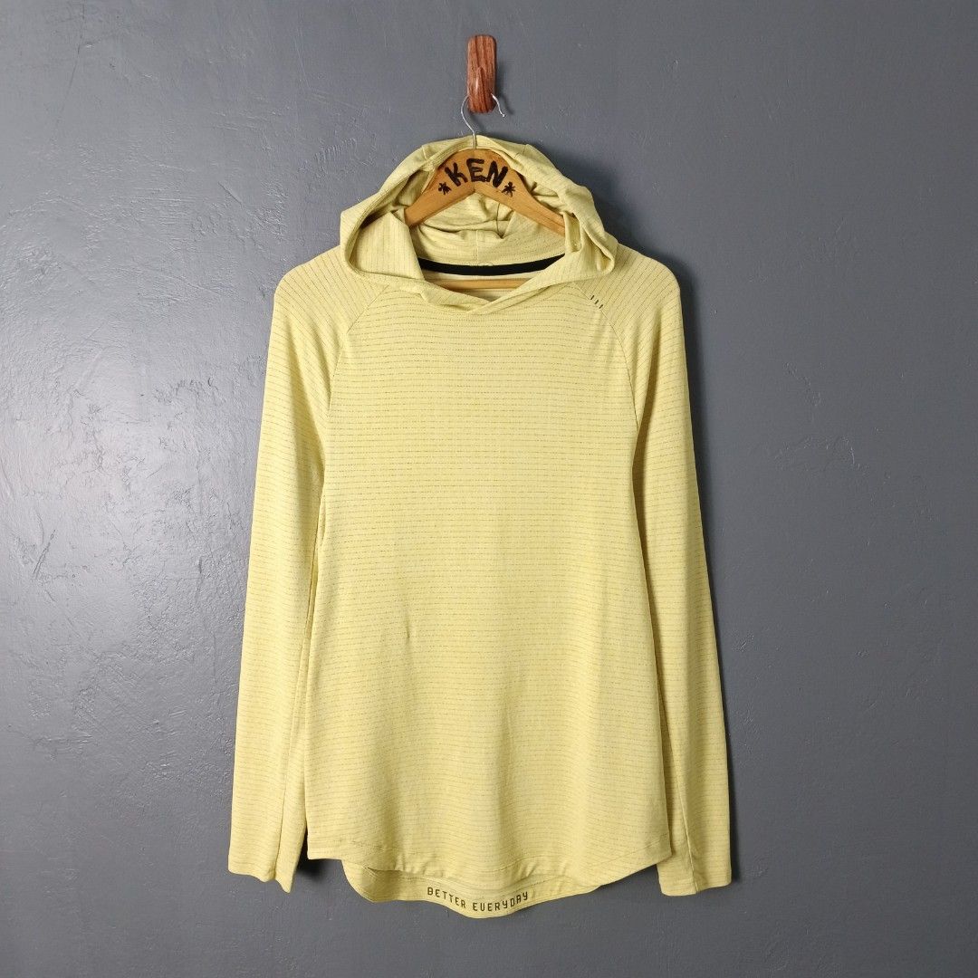 For Men - Lululemon - Training Hoodie (Category: Tshirts & Polo Shirts ) located in Bacolod City. Submitted by drop.ph (Listing ID 1468580696, Image 1). Description: Lululemon - Drysense Training Hoodie Authentic *Size S - 18.5x27.5, 29 back *Very Good *Minor lints *Price: 680php *Add SF if outside Bacolod City.