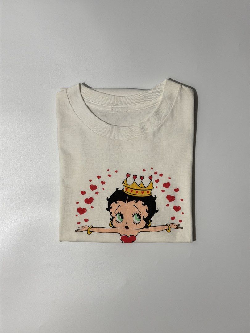 For sale (Category: Tshirts & Polo Shirts ) located in Marikina City. Submitted by skkagawad041591 (Listing ID 1468636283, Image 1). Description: Vtg bettyboop 1999 Size medium Dimension Width 19 | Length 28.5 Still in great condition Needwash Minimal hairlines.
