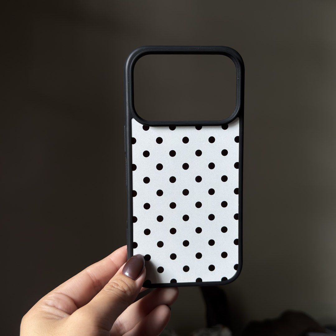 For sale iphone 17 pro case by raya prints ph (Category: Cases & Sleeves) located in Bulacan. Submitted by riverfinds2026 (Listing ID 1468515786, Image 2). Description: 600 for 3 pcs 250 each NO COD: PAYMENT FIRST POLICY MOP: GCASH AND BDO.