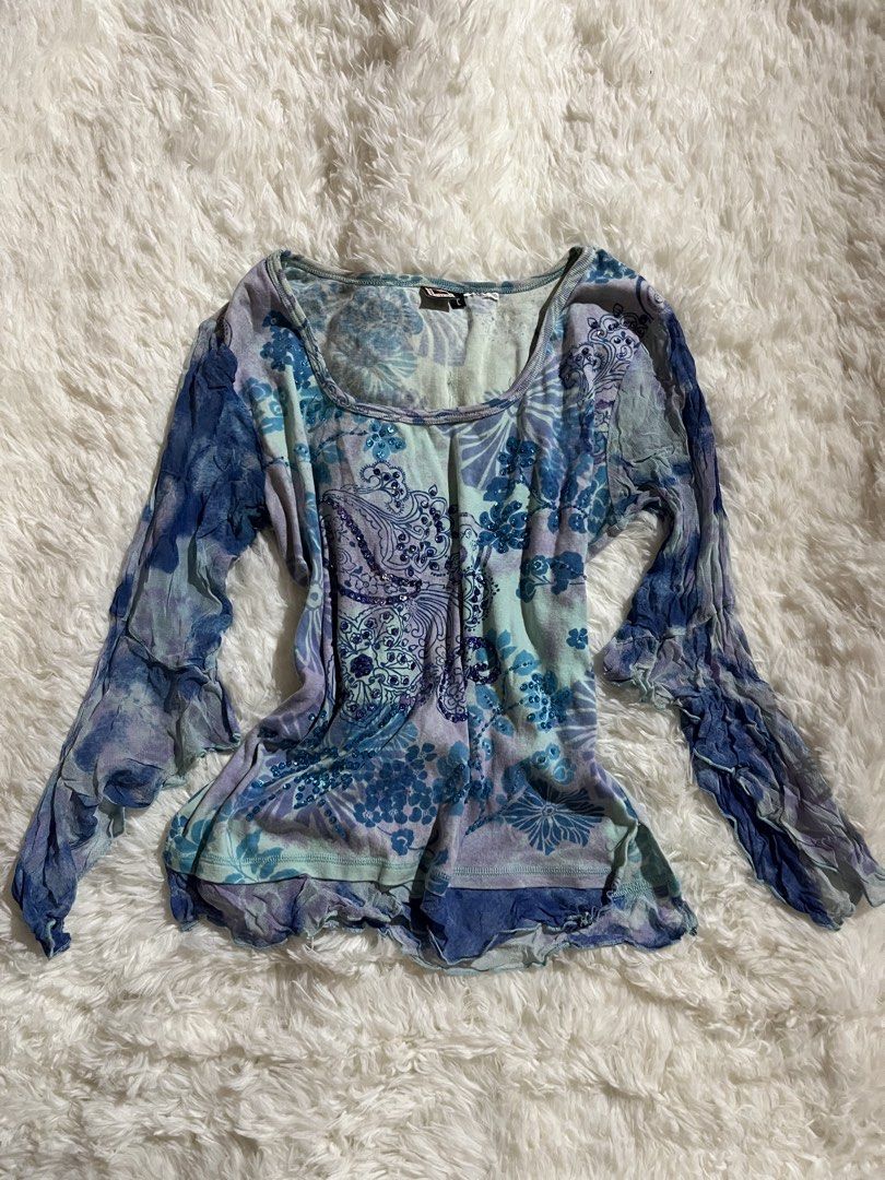 Forbidden Y2k style mesh overlay long-sleeve top (Category: Longsleeves) located in Puerto Princesa. Submitted by kaydeclutter16 (Listing ID 1468596293, Image 1). Description: It heavily features a vintage late 90s / early 2000s (Y2K) fashion aesthetic, characterized by its layered texture and mixed prints. the issues are indicated in the last pictures✨.