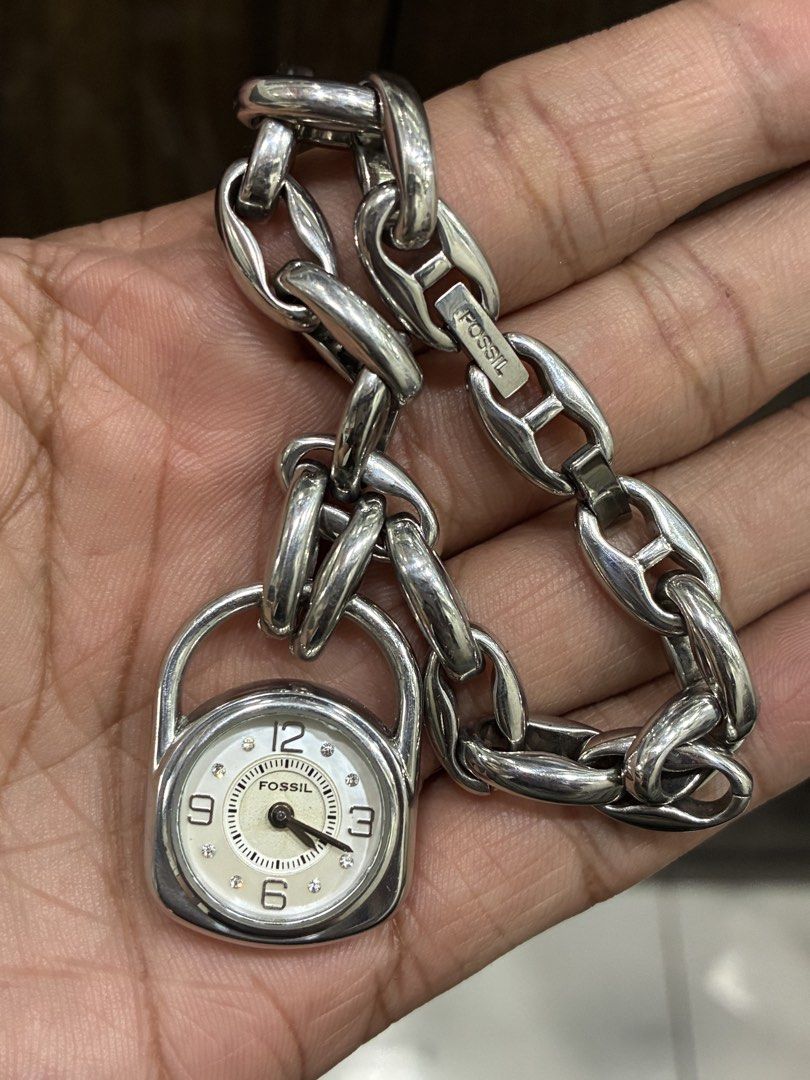Fossil Bangle (Category: Women's Watches) located in Manila. Submitted by tictac921 (Listing ID 1468612446, Image 3). Description: .
