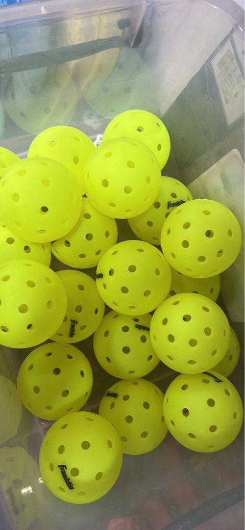 Franklin x40 outdoor picklebal (Category: Racket and Ball Sports) located in Manila. Submitted by sportinggoods10 (Listing ID 1468527912, Image 2). Description: .