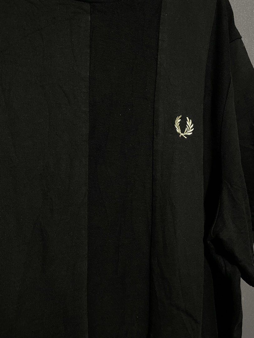 Fred Perry Basic Logo Structured Tshirt (Category: Luxury Apparel) located in Manila. Submitted by claii_collection (Listing ID 1468535009, Image 2). Description: Fred Perry Basic Logo Structured Tshirt - 24x29 - Excellent Condition - Complete tags and washtags - Heavyweight Quality - Authentic/Legit.