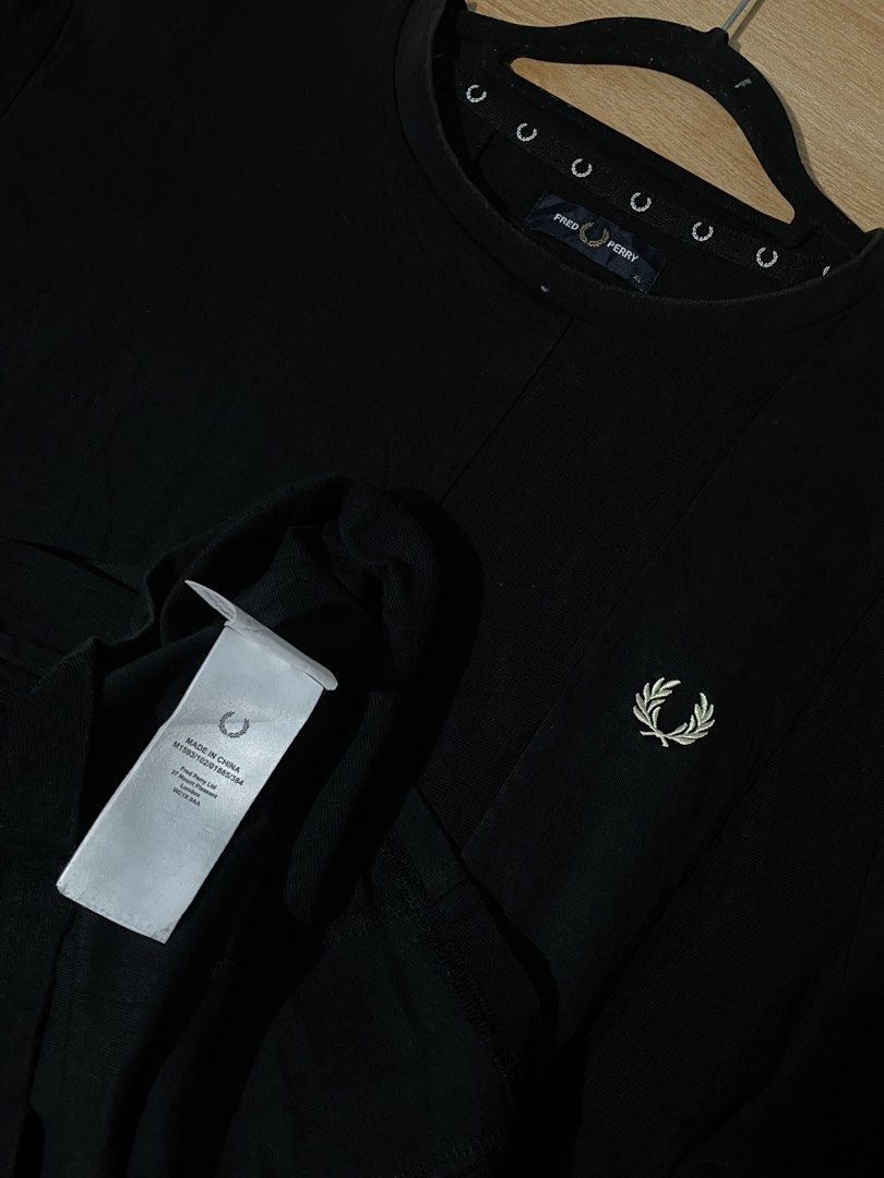 Fred Perry Basic Logo Structured Tshirt (Category: Luxury Apparel) located in Manila. Submitted by claii_collection (Listing ID 1468535009, Image 3). Description: Fred Perry Basic Logo Structured Tshirt - 24x29 - Excellent Condition - Complete tags and washtags - Heavyweight Quality - Authentic/Legit.