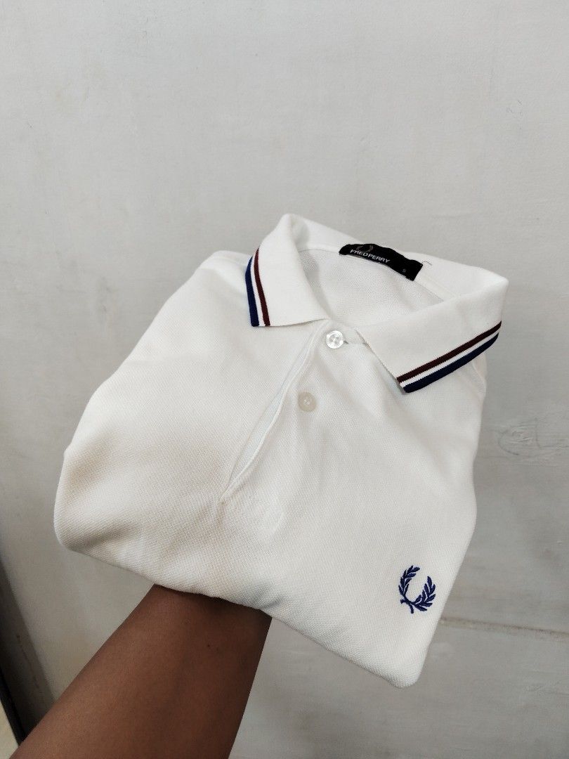 FRED PERRY POLO SHIRT (Category: Tshirts & Polo Shirts ) located in Hinigaran. Submitted by formalwear.ph (Listing ID 1468558659, Image 1). Description: WTS 📌📌📌 •(FRED PERRY POLO SHIRT)• •As new Condition •Size- Small •Dimes- 18 by 26 •Cr - 10/10 •Flaws- NONE •Washed ✅ •Color may vary due to lightings •Very Presentable to weaR PHP 📥+ sf Affordable ✅ NOTE : If interested kindly message me directly bcause my account is underlimit for sending me
