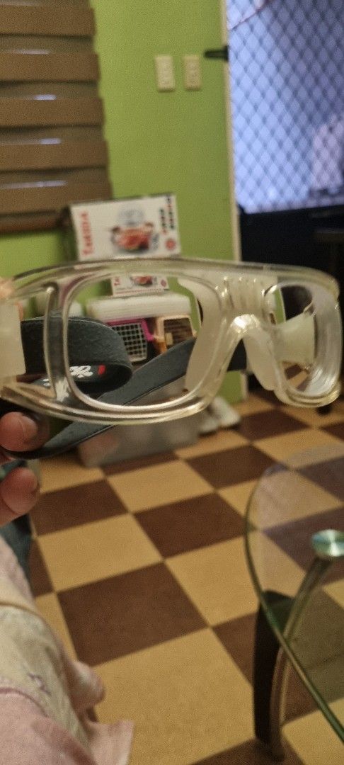 FreeBee Protective Glasses with Strap (Category: Sunglasses & Eyewear) located in Manila. Submitted by ags028705 (Listing ID 1468538697, Image 1). Description: - Brand: FreeBee - Condition: Good as new / Excellent - Color: Transparent frame with black and red strap - Features: Adjustable strap for a secure and comfortable fit - Best Use: Laboratory work, DIY home projects, and workshops - Protection: Reliable eye protection against dust and splas