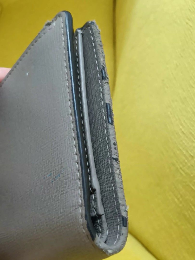 Furla waller card holder (Category: Wallets & Card holders) located in Pasay City. Submitted by secretas (Listing ID 1468514462, Image 2). Description: well usued. the leather still good inside and outside. just the edge rubber.