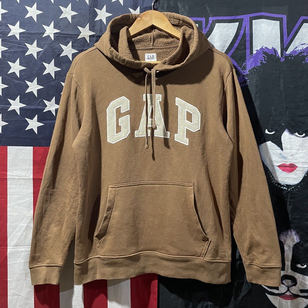 GAP Arch Earthtoned Brown Pullover Hoodie (Category: Coats, Jackets and Outerwear) located in Pandi. Submitted by 28hundreds (Listing ID 1468701026, Image 1). Description: GAP Arch Earthtoned Brown Pullover Hoodie W 22 • L 26 (medium) excellent condition 9+/10, authentic, see detailed pics to appreciate the piece thank you. - 850 +sf .