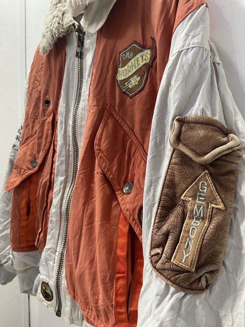 Gembony 1990s DMB Hornets Bomber Jacket (Category: Coats, Jackets and Outerwear) located in Tukuran. Submitted by retrothrifter88 (Listing ID 1468594844, Image 2). Description: 24x25 Large to xl .