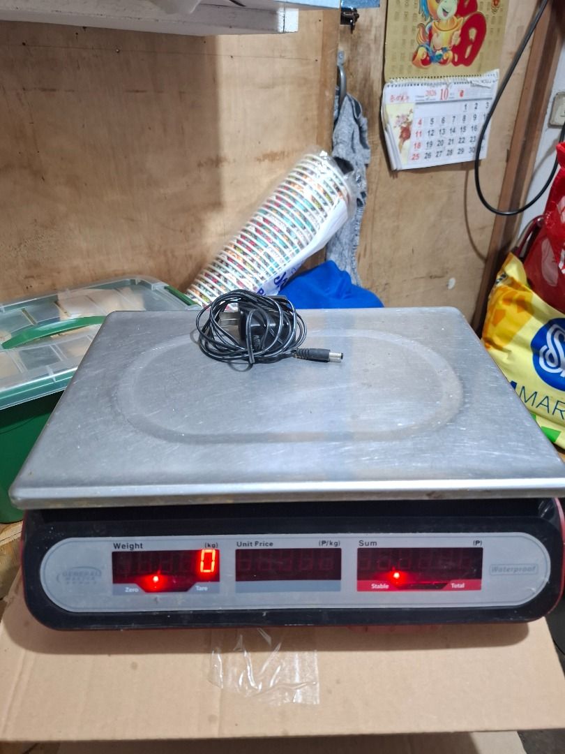General Master GM2KA-N30 Digital Price Computing Scale (Category: Health Monitors & Weighing Scales) located in Paranaque City. Submitted by strawberryeng (Listing ID 1468578438, Image 2). Description: - Brand/Model: General Master GM2KA-N30 Digital Price Computing Scale - Max Capacity: 30kg - Platform: Waterproof stainless steel top - Display: Digital LED screens showing weight, unit price, and total sum - Keypad: Numeric entry buttons with memo