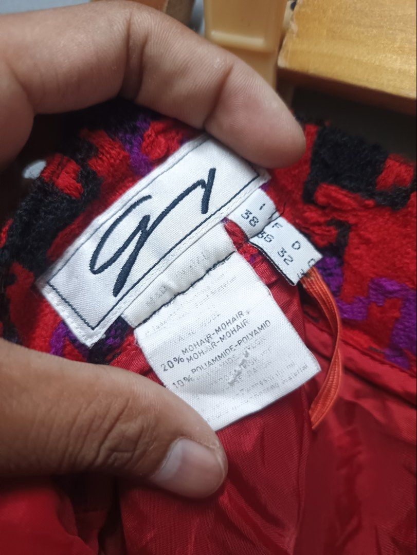 GENNY GIANNI VERSACE (Category: Skirts) located in Dasmarinas. Submitted by jessputrages (Listing ID 1468666866, Image 3). Description: For sale Genny Gianni Versace Excellent condition No issue 1500 plus shipping fee Pm for more details.