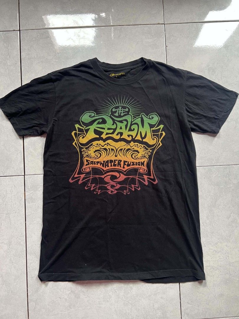 T- shirts THE REALM (Category: Activewear) located in Zamboanga. Submitted by onlywan_thrift.924 (Listing ID 1468642862, Image 1). Description: .