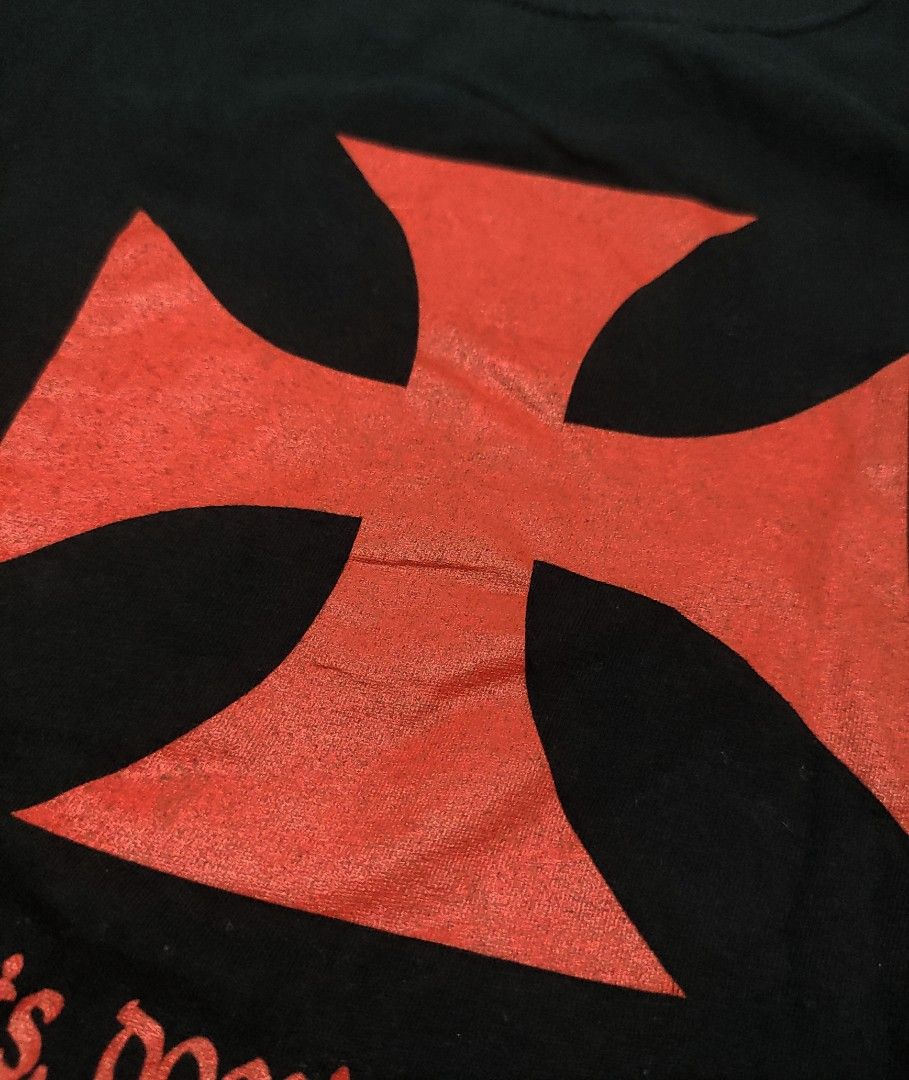 Gildan Templar Cross T-Shirt Medium Mens (Category: Tshirts & Polo Shirts ) located in Cebu City. Submitted by thrifthuntsph (Listing ID 1468685592, Image 3). Description: .