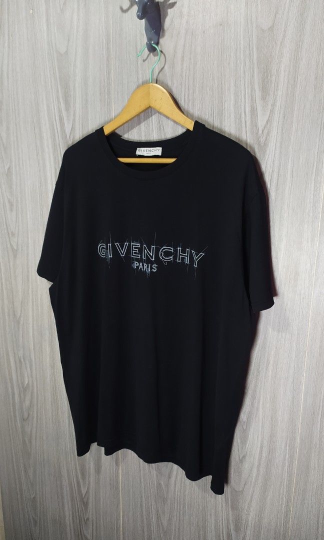 Givenchy Logo Print Cotton Shirt (Category: Tshirts & Polo Shirts ) located in Naga. Submitted by secondspinv2 (Listing ID 1468667556, Image 2). Description: Givenchy Logo Print Cotton Shirt ✅Size: XL ✅Width: 24.5 ✅Length: 30.5 ✅Color Rate: 9.5/10 ✅No Issue ✅Need Wash ✅Location: Bicol Naga City, Camarines Sur ✅Courier: J&T Express/Flash Express ✅MOP: Gcash only.
