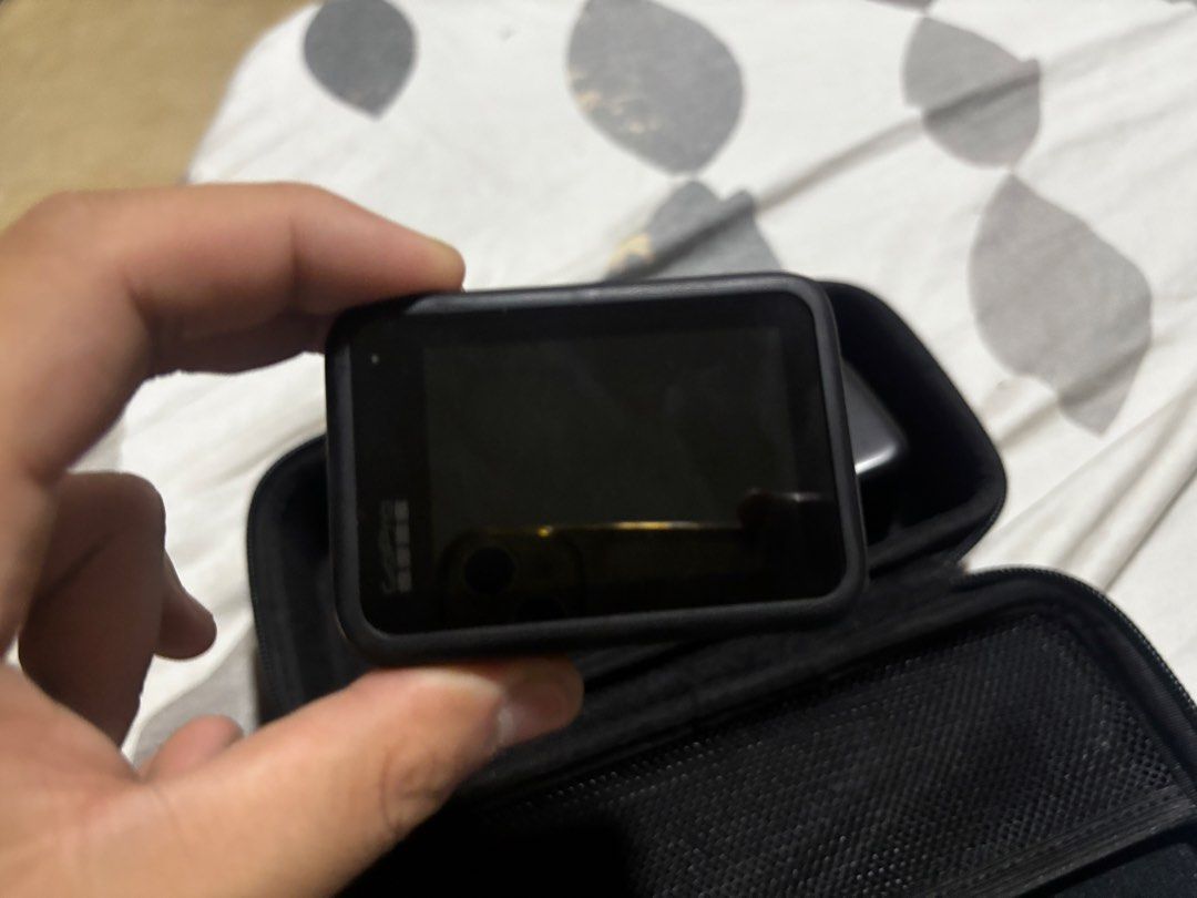 GoPro Hero 10 Black (Category: Cameras) located in Manila. Submitted by bloodycross (Listing ID 1468530558, Image 3). Description: GoPro HERO10 Black + Telesin Extra Batteries 💰 Price: ₱9,500 (Negotiable) Selling my GoPro HERO10 Black with Telesin extra batteries! Features: * 5.3K video recording * 23MP photos * HyperSmooth 4.0 stabilization * Waterproof up to 10m without a housing * Telesin extra batteries included Great for travel, sports, vlo