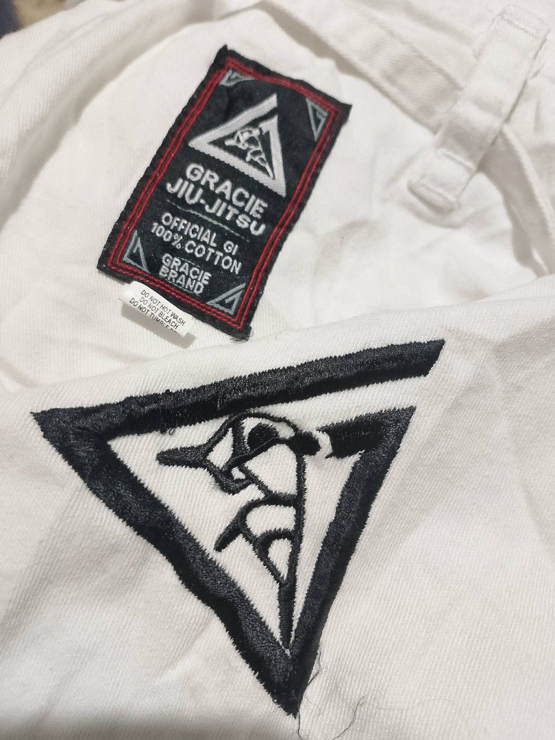 Gracie jiujitsu pants (Category: Activewear) located in Baguio. Submitted by ukay.kayuhjan (Listing ID 1468627102, Image 1). Description: gracie jiujitsu pants 32-36waist 37length excellent 480.