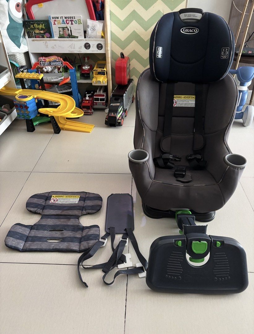 Graco Car Seat (Category: Car Seats) located in Manila. Submitted by fortprotectivefloorcoating (Listing ID 1468652300, Image 1). Description: All details are in the posted pictures. Location: Taguig RFS: Kids are grown-up already..
