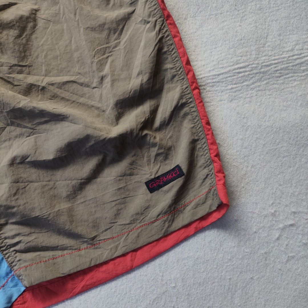 Gramicci Shell Packable Short (Category: Shorts) located in Balamban. Submitted by winston.jude (Listing ID 1468522885, Image 2). Description: small-medium waist:30-32 length:18.5 good condition no issues 650+sf.