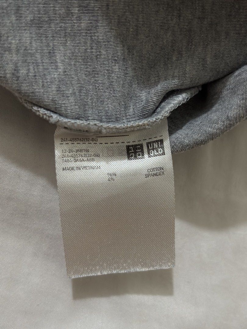 Gray Uniqlo Mini T-shirt (Category: Shirts) located in Manila. Submitted by _.ginny (Listing ID 1468520599, Image 3). Description: - fits xs-s - in very good quality - rfs: decluttering - MOP: gcash / paymaya - MOD: lalamove (shouldered by the buyer) - intramuros, manila.