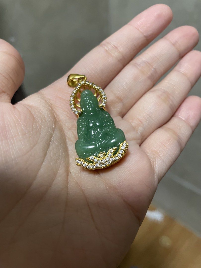 Green Jade Guan Yin Pendant (Category: Precious Stones) located in Pasay City. Submitted by m.scloset (Listing ID 1468593668, Image 1). Description: Rare Green Jade Guan Yin Pendant Thai Buddhist Amulet Necklace for Protection, Luck & Compassion.