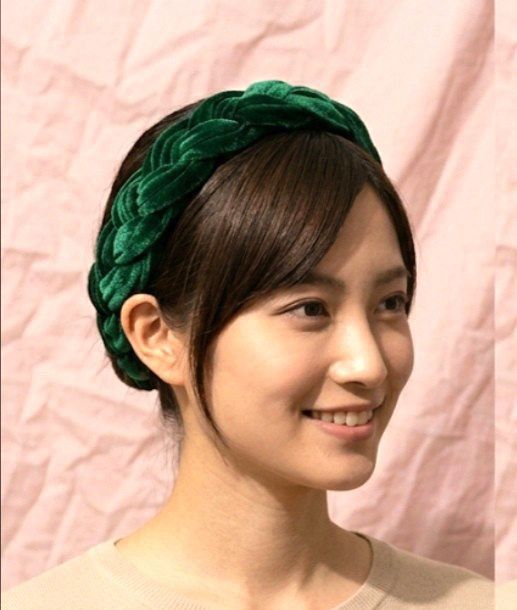 Green velvet chunky headband (Category: Hair Accessories) located in Las Pinas. Submitted by apples_here (Listing ID 1463825672, Image 3). Description: ​Description: Bring plush, rich texture to your hairstyle with our Braided Velvet Padded Headband! Crafted with a luxurious dark emerald green velvet woven into a thick, chunky braid, this statement crown brings an effortless touch of vintage glamour to any look. ​Plush Velvet Finish: Soft, high-s