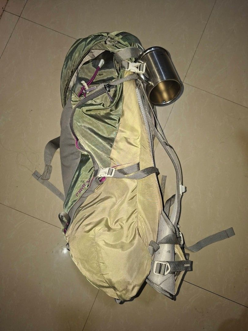 Gregory hking travel bag (Category: Backpacks) located in Butuan. Submitted by reyjah (Listing ID 1468707096, Image 3). Description: Gregory 32L minimal print issue overal excellent condition .