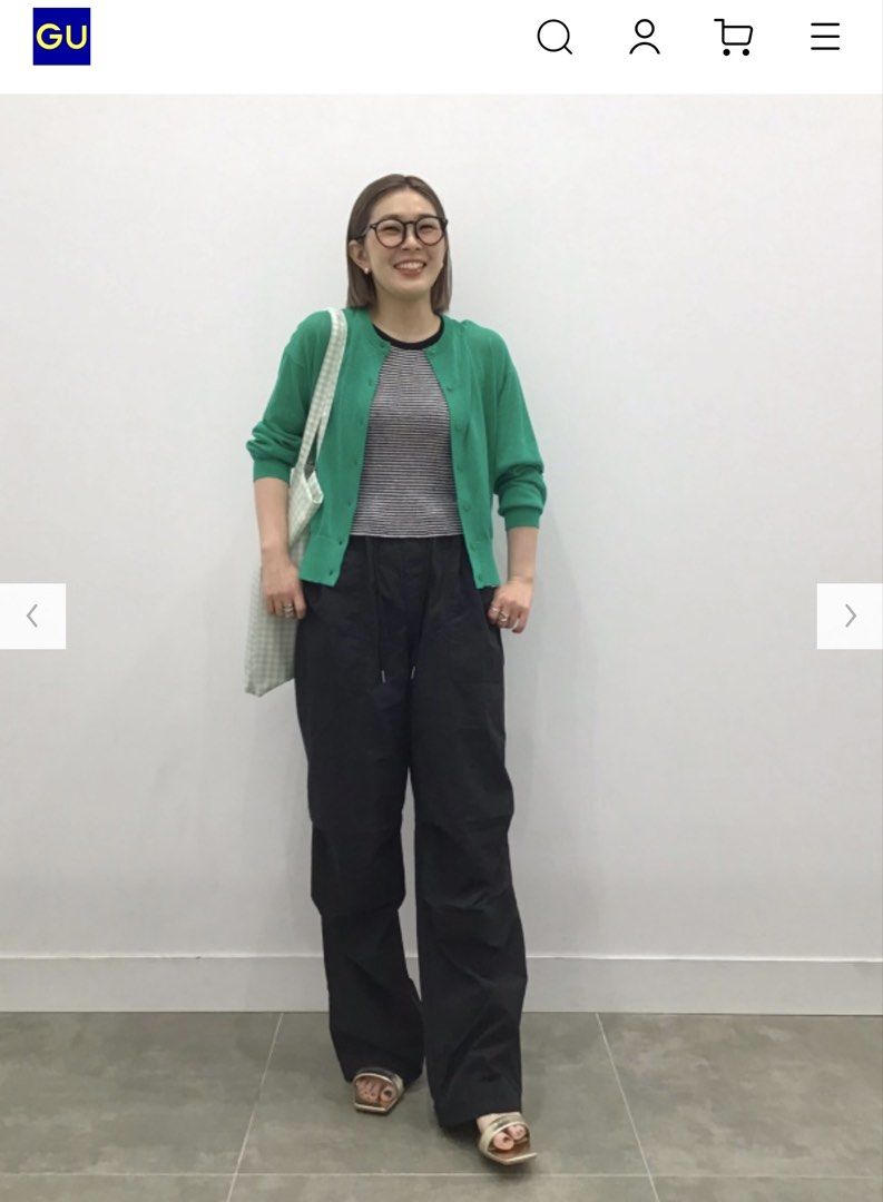 GU Black Cargo Pants Size S (Category: Joggers) located in Cavite. Submitted by yakultjeni85475 (Listing ID 1468685753, Image 1). Description: - Brand: GU - Size: S, Color: Black - Fit: Relaxed straight leg with an adjustable elastic drawstring waistband - Details: Functional side cargo pockets - Material: Comfortable fabric blend - Condition/Style: Versatile piece for casual daily outfits.