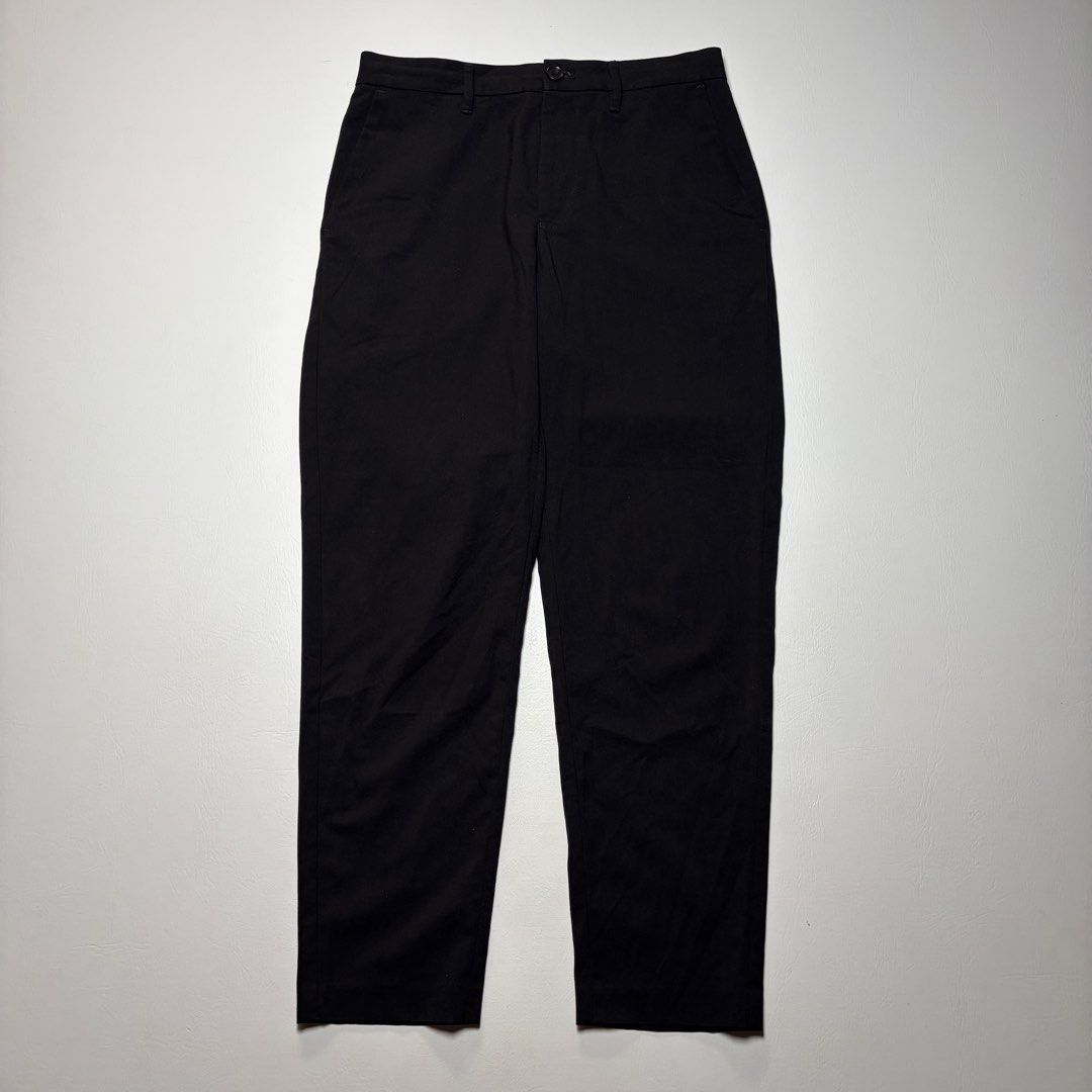 GU EASY ANKLE PANTS (Category: Chinos) located in Guagua. Submitted by lexithrift (Listing ID 1468614073, Image 3). Description: GU EASY ANKLE PANTS SIZE S DIMES 30-32X37 EXCELLENT CONDITION PHP 580.